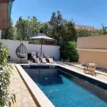 Family-friendly With Swimming Pool Sabunike, Zadar - 20179 דירה נין