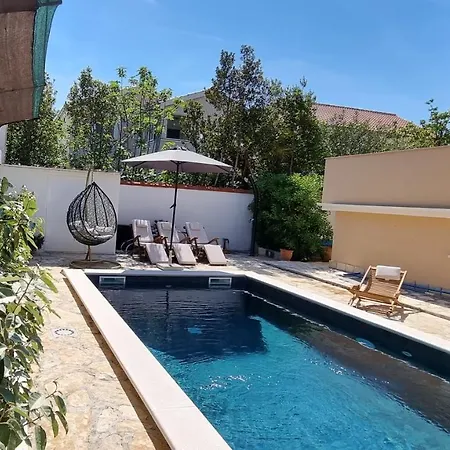 Family-friendly With Swimming Pool Sabunike, Zadar - 20179 Apartamento Nin